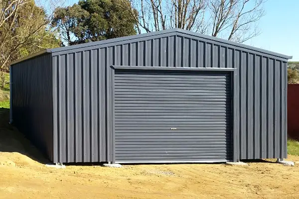 garage 1 600x400px