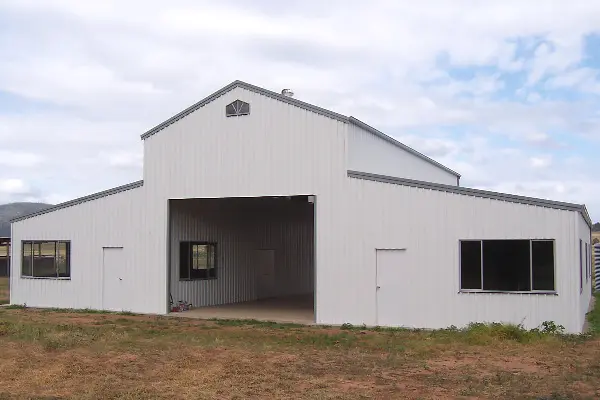 american barn 1 16m x 16 x 4.5 600x400px